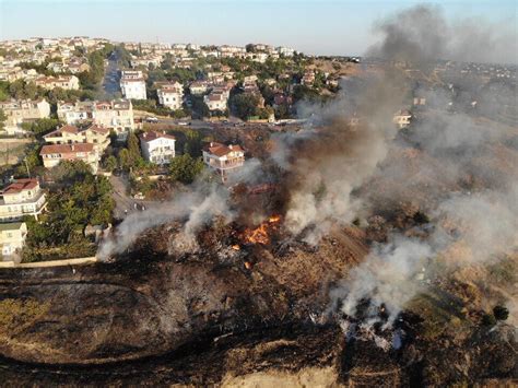 İ­s­t­a­n­b­u­l­­d­a­ ­o­t­l­u­k­ ­a­l­a­n­d­a­ ­y­a­n­g­ı­n­